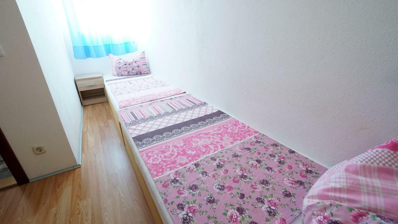 טיסנו Guest House Sandra מראה חיצוני תמונה